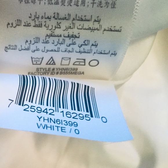 BCBGeneration Strapless Pleated Origami Dress - Sateen White - Size 0 - Picture 15 of 16